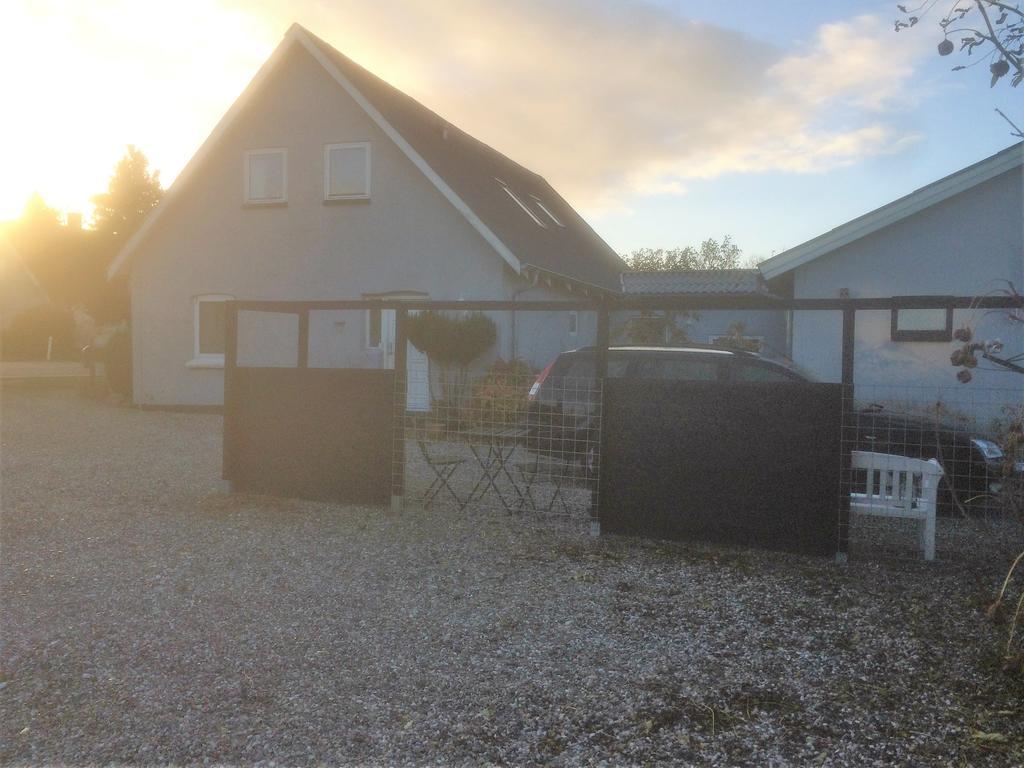 Svalegaarden Guesthouse Saerslev Экстерьер фото